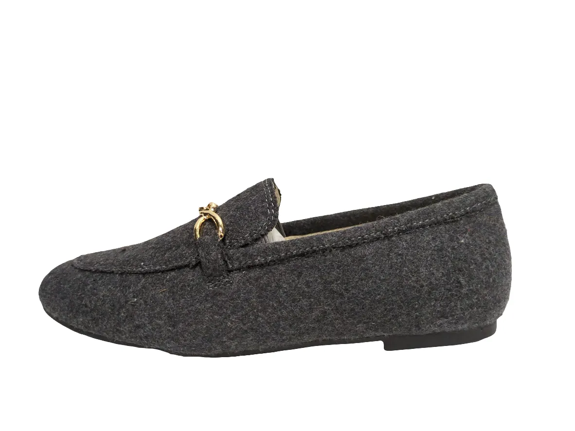 Boutaccelli  Grey Flannel Slip On With Chain Monroe