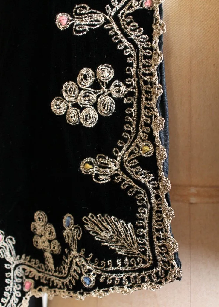 Vintage 1930s Embroidered Black Velvet Cape