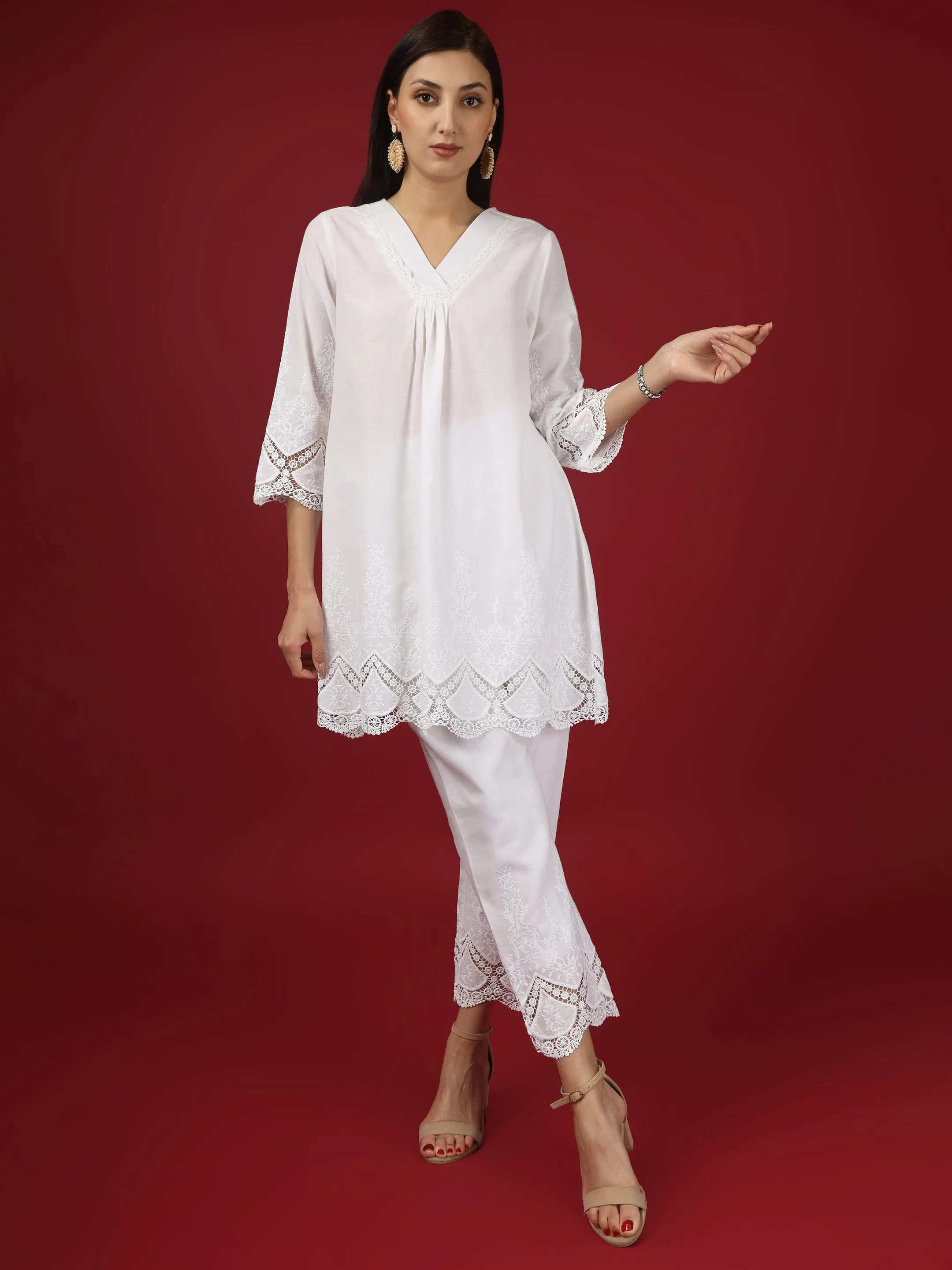 White Embroidered Cotton Kurta with Pants- Set of 2