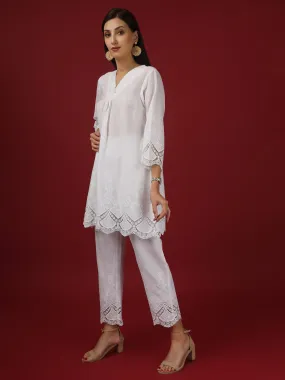 White Embroidered Cotton Kurta with Pants- Set of 2